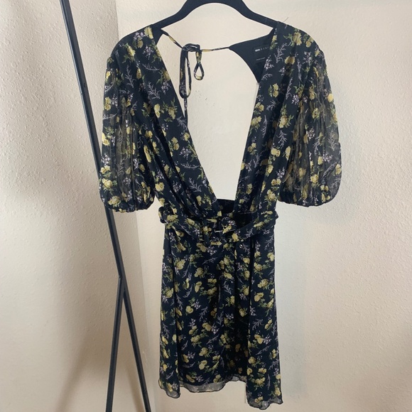 NWT‎ Asos Design dress size 6 - Picture 1 of 11